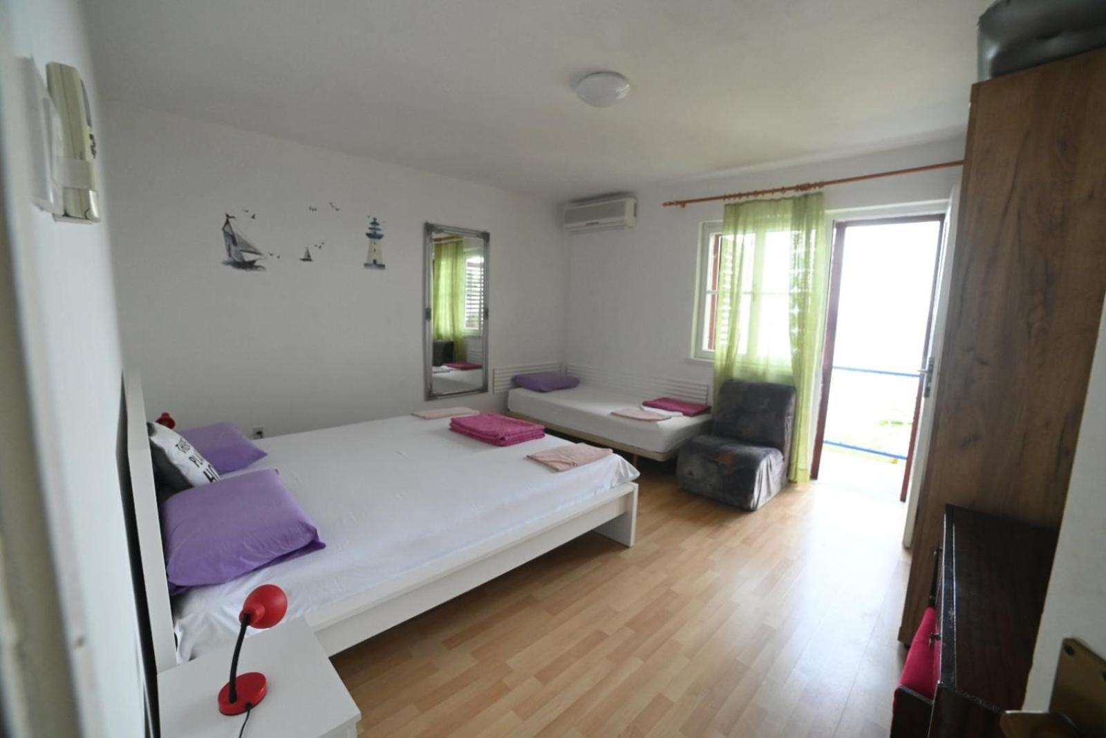 Apartments Feral 2 Baška Voda Eksteriør billede