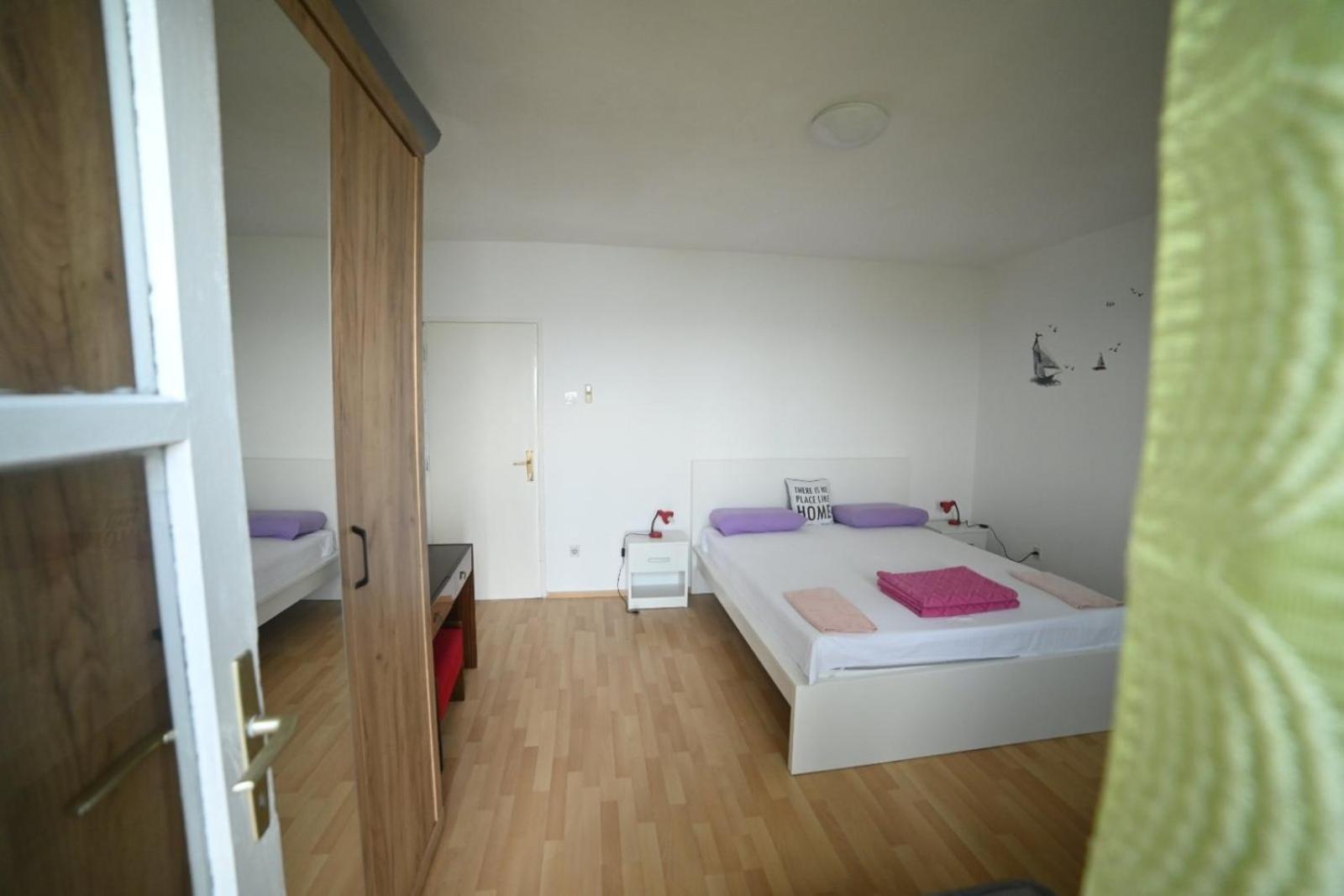 Apartments Feral 2 Baška Voda Eksteriør billede